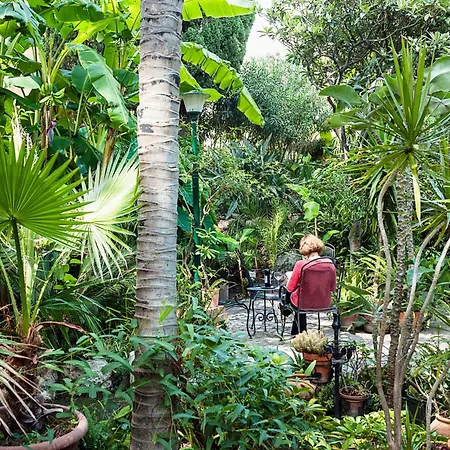 Villa Schuler Center Garden In Self-catering *