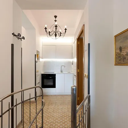 Schuler Center Garden In Self-catering Villa Taormine